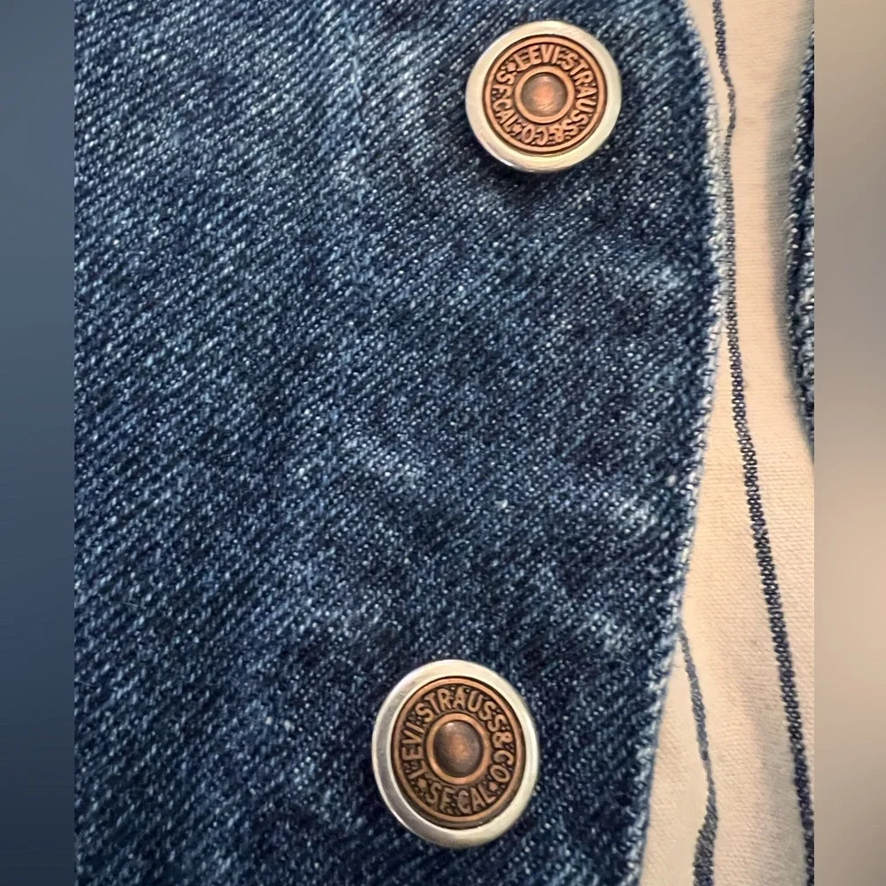 Vintage Levi's Made in USA Denim Vest Striped Lining Size Large - Picture 3 of 9